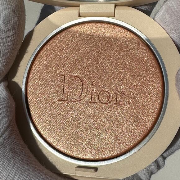 Christian Dior Forever Couture Luminizer Highlighting Powder 04 Golden Glow 6g - Picture 4 of 15